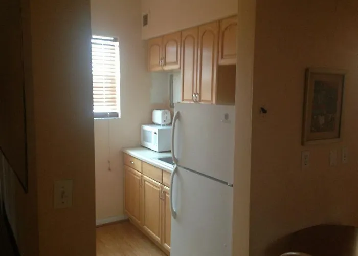 Collins Avenue Hostel